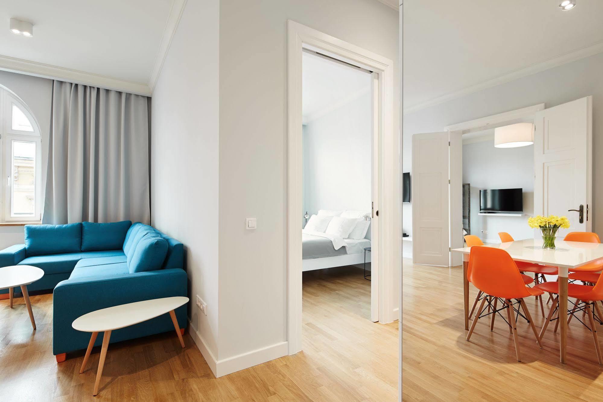 Crownhill Apartament
